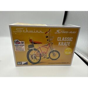 Schwinn Sting-Ray Classic Krate 1/8 Scale Plastic Model Kit Lemon Peeler Yellow